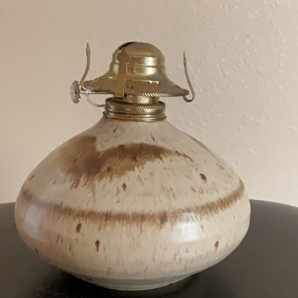 Oil lamp